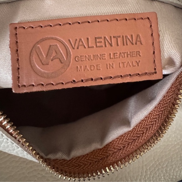 Valentina Cream and Brown Shoulder Bag - Picture 7 of 7